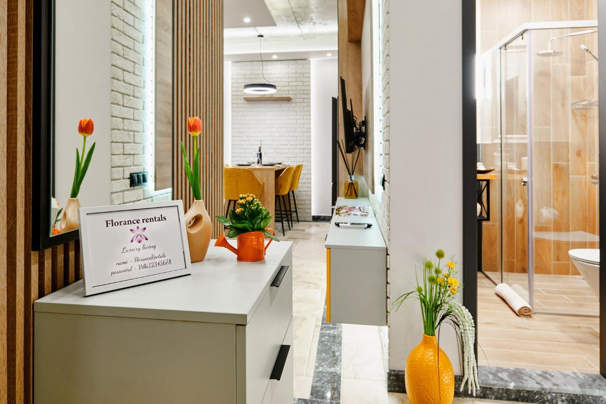 Florance Rentals Luxury Apartments In Burgas Екстер'єр фото