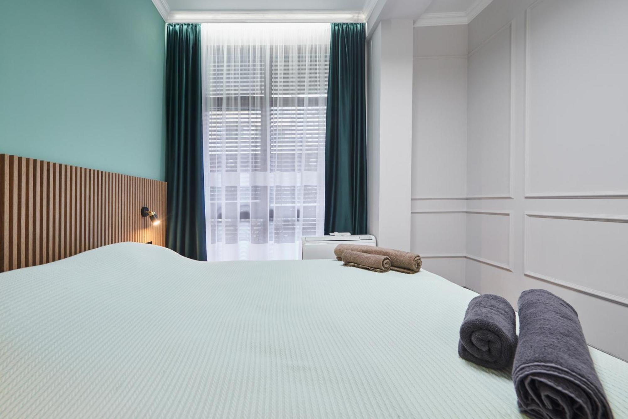 Florance Rentals Luxury Apartments In Burgas Екстер'єр фото
