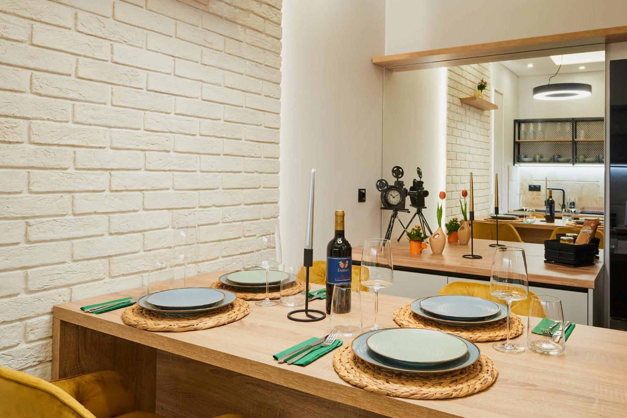 Florance Rentals Luxury Apartments In Burgas Екстер'єр фото