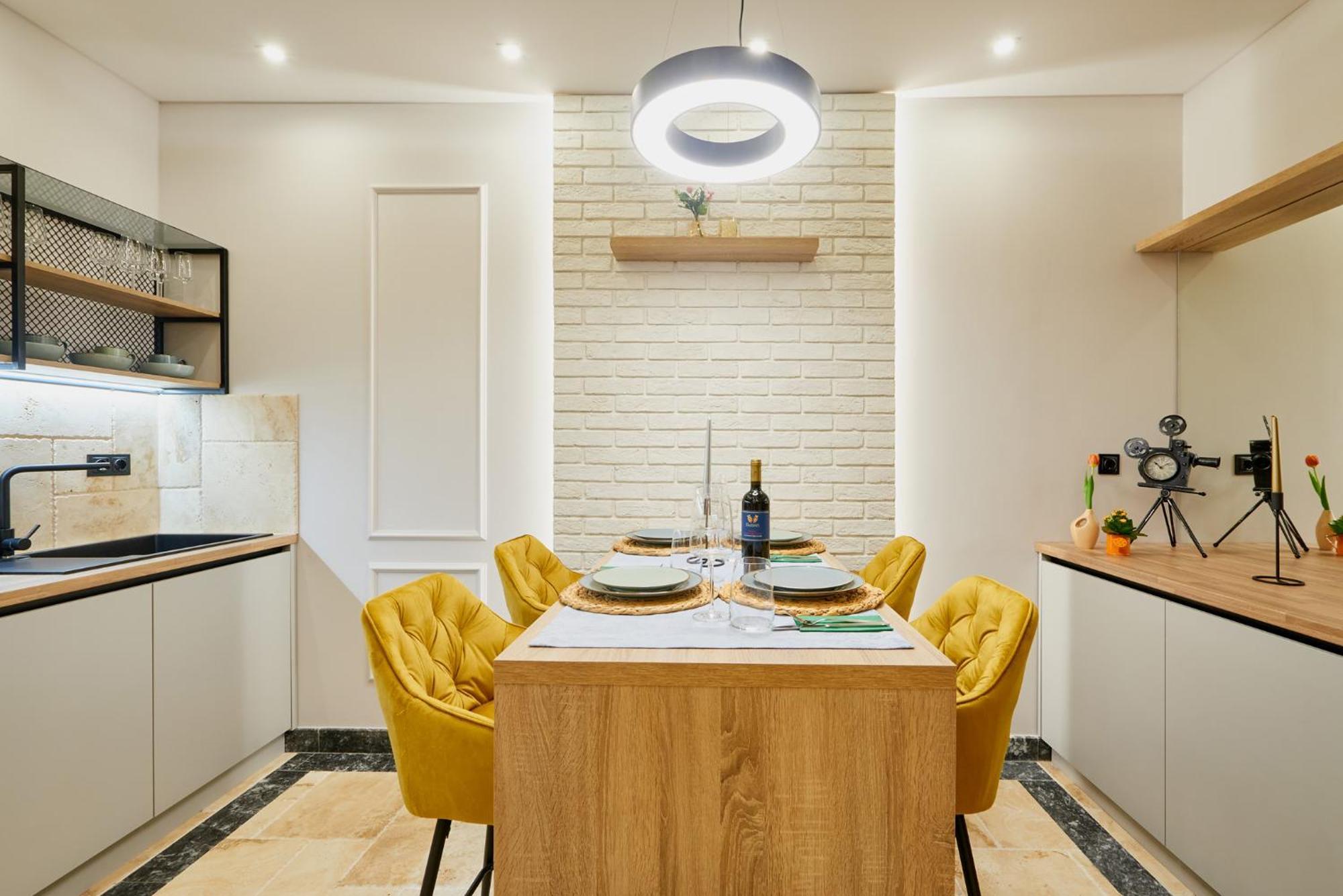 Florance Rentals Luxury Apartments In Burgas Екстер'єр фото